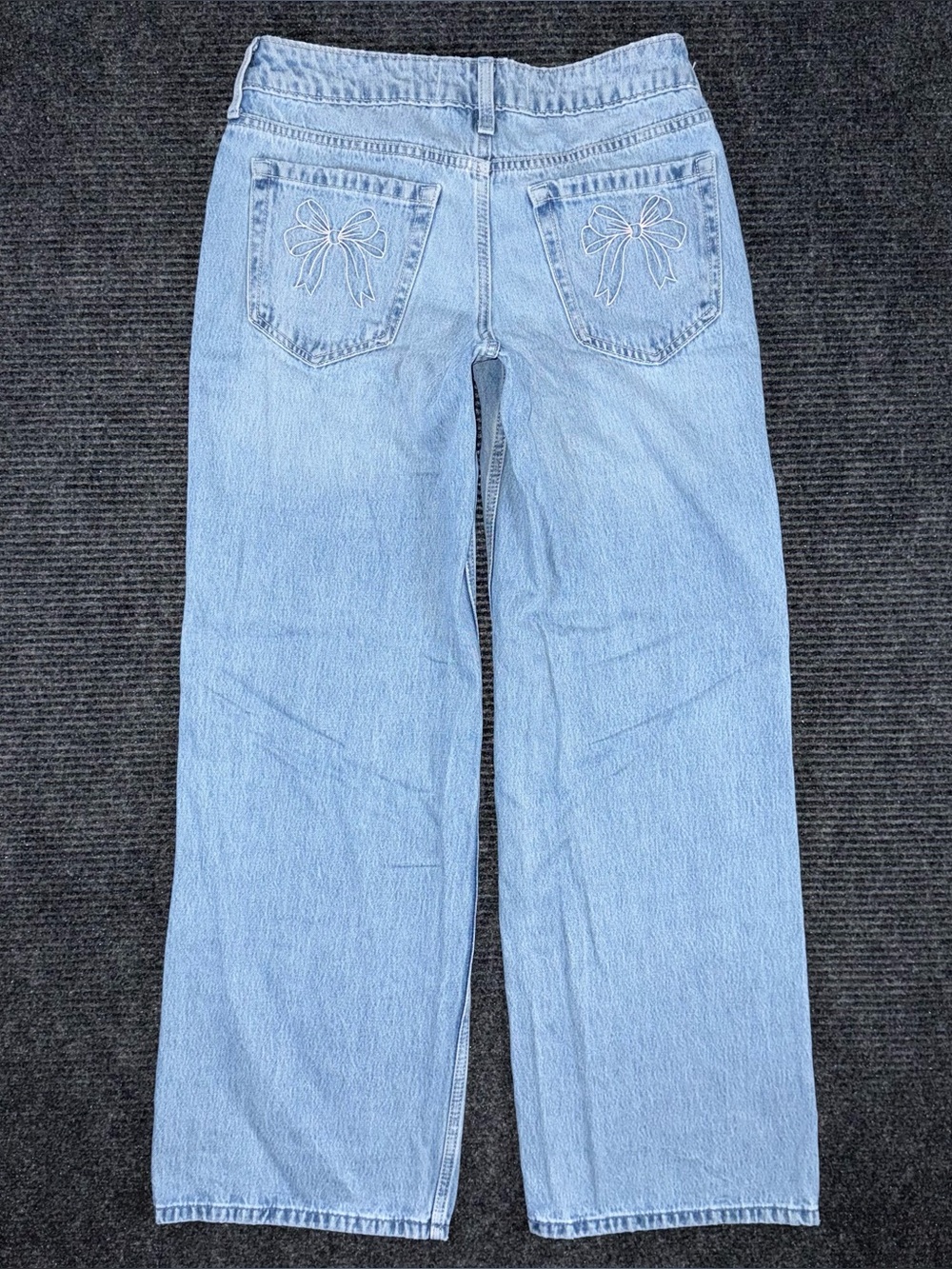 Hollister Low Rise Baggy Wide Leg Jeans Womens 0 / 25 Bow Embroidered Light Blue